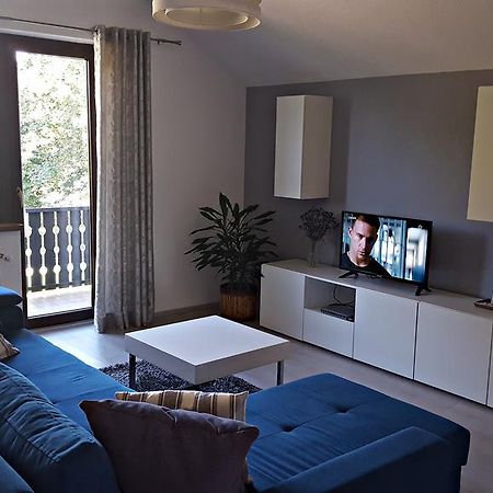 Apartment Lipa Irinovac Bagian luar foto