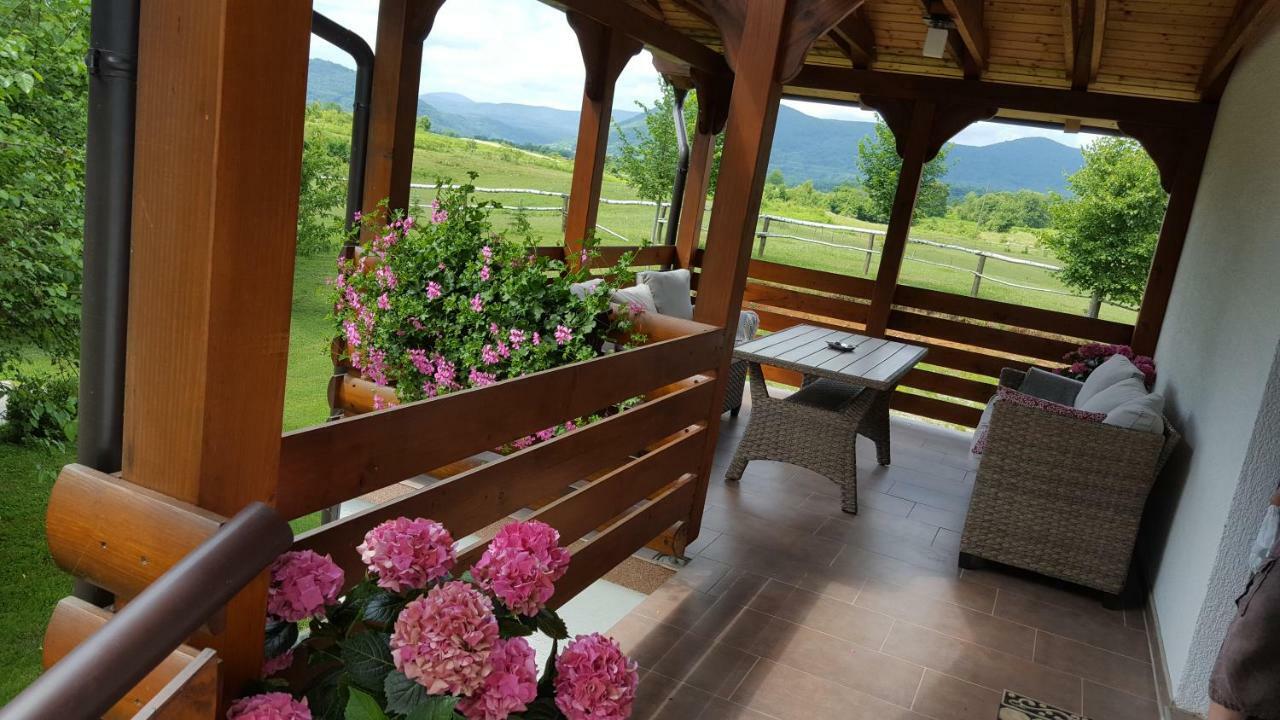 Apartment Lipa Irinovac Bagian luar foto